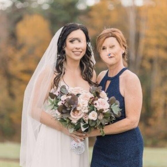 MOTHER OF THE BRIDE Long Gown - Picture 5 of 6